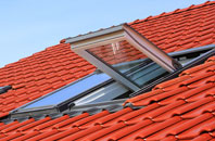 Groton roof window